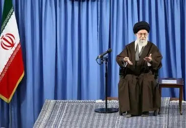 رهبر معظم انقلاب:هرکسی کشور را دوست دارد درانتخابات شرکت کند