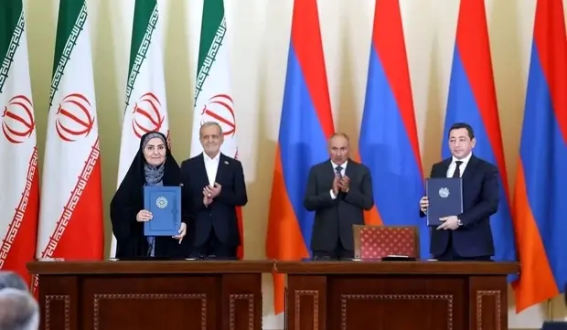 امضا تفاهم نامه همکاری مشترک میان وزیر راه و شهرسازی ایران و رئیس کمیته شهرسازی ارمنستان