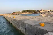تأمین اعتبار برای تعمیر موج شکن بندر کری و پیگیری تکمیل اسکله دلوار