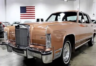 فیلم| لینکلن کانتیننتال؛ نماد لوکس گرایی آمریکایی در هشت دهه