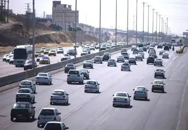 ممنوعیت تردد در آزادراه تهران - شمال و جاده چالوس به دلیل عبور احشام تا ساعت ۲۱