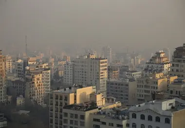 مجموعه‌ ای از عوامل پنهان در پشت پرده معضل آلودگی هوای تهران/ افزایش قیمت بنزین چه تاثیری دارد؟
