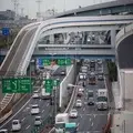 سرعت غیر مجاز در یکی از بزرگراه‌ های ژاپن و برخورد متفاوت پلیس