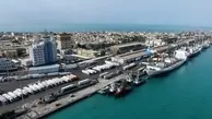 پهلوگیری کشتی مسافری - باری قطر در بندر بوشهر