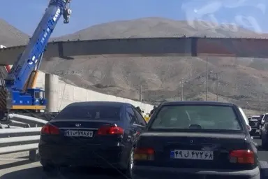 غافلگیری شهروندان از ترافیک شدید در آزادراه شهید خرازی در امتداد همت در ساعات اولیه صبح
