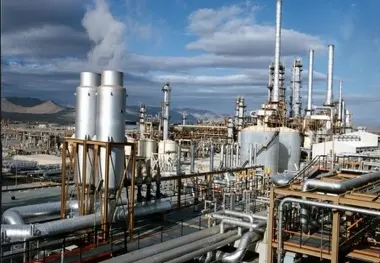 عقد قرارداد تولید بنزین یورو ۵ با شرکت آمریکایی UOP