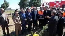 نهال کاری 15 کیلومتر از حاشیه محور آزاد راه قزوین- زنجان