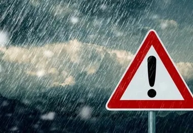 بارش برف و باران در برخی از محورهای استان های خراسان شمالی، لرستان، مرکزی، سمنان، گلستان و همدان