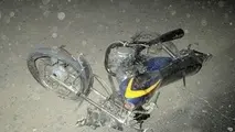 مرگ راننده موتور سیکلت به علت تجاوز به چپ وانت نیسان