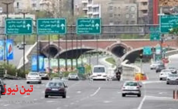 ساماندهی تابلوهای ترافیکی شمال شرق تهران در آستانه نوروز ۹۶