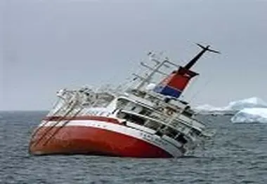 غرق شدن یک کشتی باری در دریای آدریاتیک به جان باختن دو نفر منجر شد