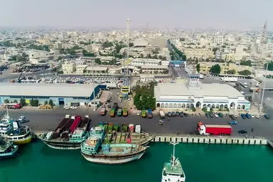 تخلیه و بارگیری ۵۳ میلیون تن کالا در بنادر طی بهار ۱۴۰۴