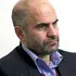 فرشاد مومنی