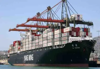 Yang Ming Charters 10 New Ships