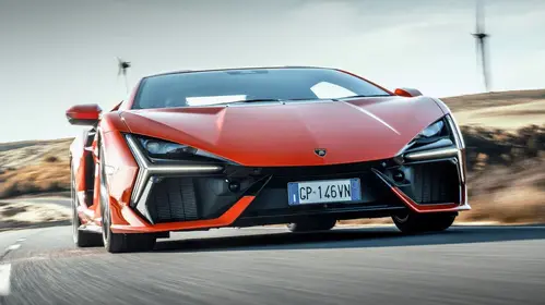 لامبورگینی Lamborghini Revuelto