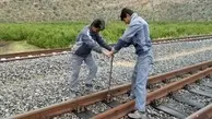 انتقاد کارگران پیمانکاری ابنیه فنی راه‌آهن اراک به حداقل حقوق دریافتی 