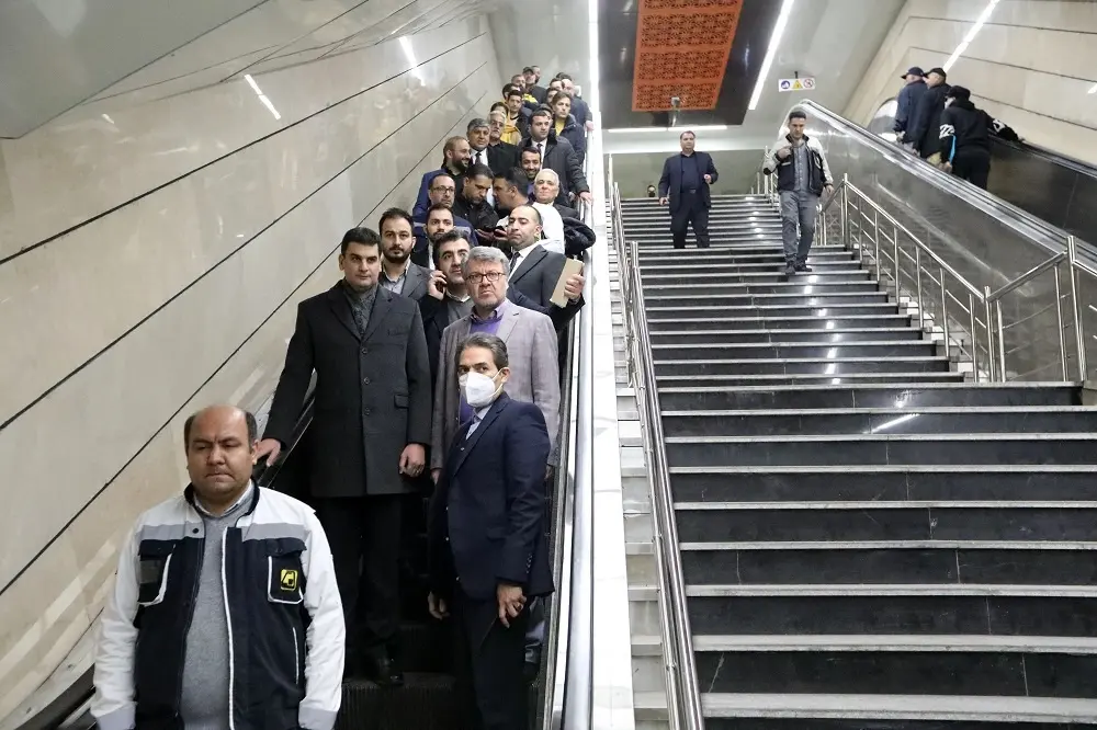 متروی تهران بسیار ارزان و تمیز است