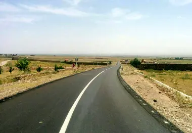 بهسازی و آسفالت 4 کیلومتر راه روستایی در شهرستان نیشابور