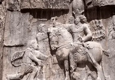 تحریف تاریخ از میدان انقلاب تا فرودگاه مهرآباد/ وقتی والرین به جای فیلیپ عرب زانو می‌ زند