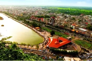 لاهیجان؛ عروس سبز گیلان در آغوش کوهستان و چایزارهای چشم نواز