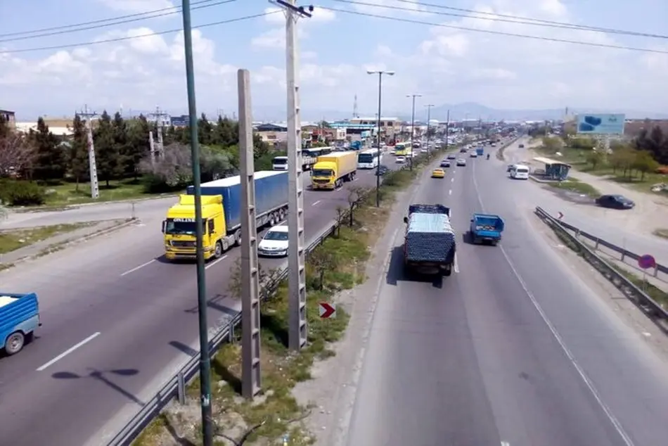 ترافیک سنگین در آزادراه قزوین-کرج و تردد روان در محورهای شمال
