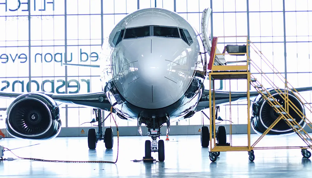 AviaAM Leasing Delivers Boeing 737 Business Jet to KlasJet