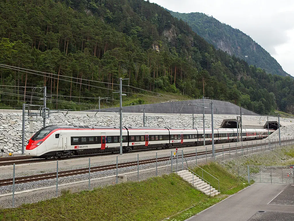 Swiss long-distance concession delayed 