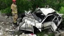 ۳ کشته بر اثر سقوط خودرو به عمق ۱۵۰ متری دره + تصاویر