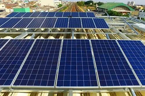 Brasilia metro equips first station will solar power plant