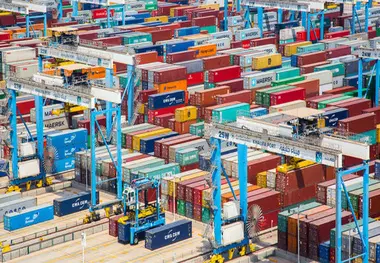 Khalifa Port welcomes two of the world’s largest mega-vessels