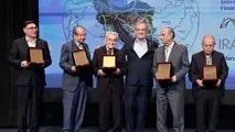 تقدیر از پیشکسوتان و دست اندرکاران راه سازی و سرمایه گذاری کشور 