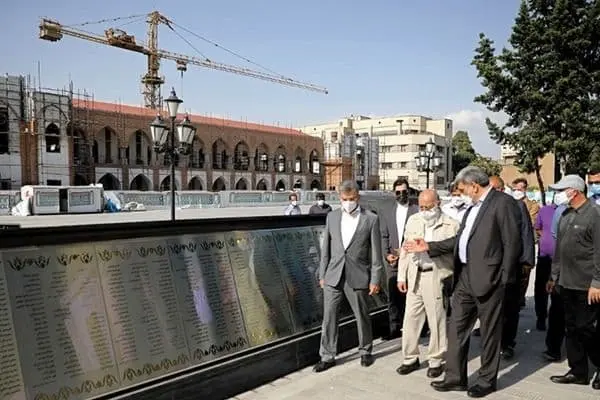 بازدید چمران از پروژه ساماندهی میدان امام خمینی (ره) و یادمان شهدا