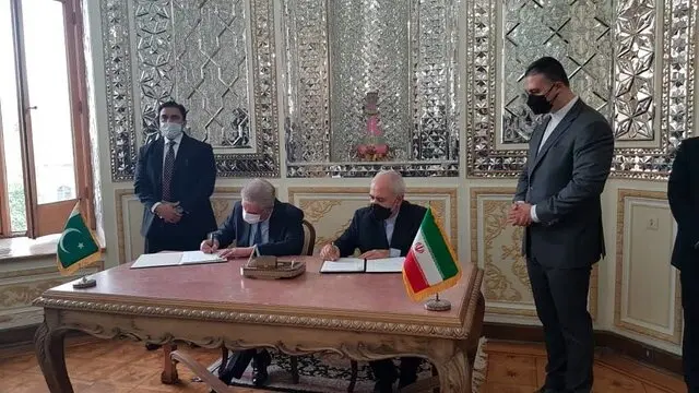امضای یادداشت تفاهم همکاری میان ایران و پاکستان برای ایجاد بازارچه‌های مرزی
