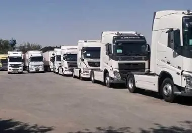 ترخیص ۳۵۰ دستگاه کامیون وارداتی از مبادی گمرکی آذربایجان‌شرقی