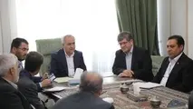 امضای تفاهم‌ نامه تکمیل خط آهن حومه‌ ای تبریز - آذرشهر
