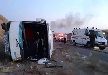 واژگونی اتوبوس این بار در کرمان، 7 کشته و ۳۱ مصدوم به جا گذاشت