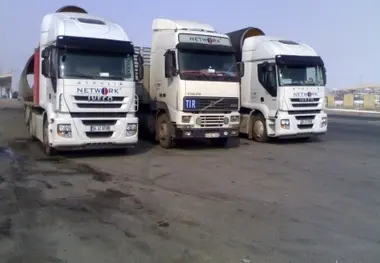 بلاتکلیفی کامیون های ترانزیتی ایرانی در مرزپاکستان