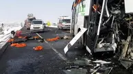 تصادف کامیون و اتوبوس 11 مصدوم برجای گذاشت