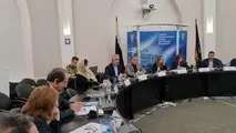  توسعه همکاری با آذربایجان و روسیه درعرصه کریدورهای حمل و نقلی