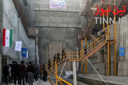 ورود دستگاه TBM حفاری خط ۳ قطار شهری مشهد به پایانه امام رضا (ع)