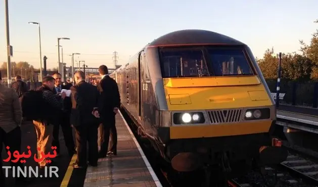 Chiltern Railways launches Oxford Parkway service