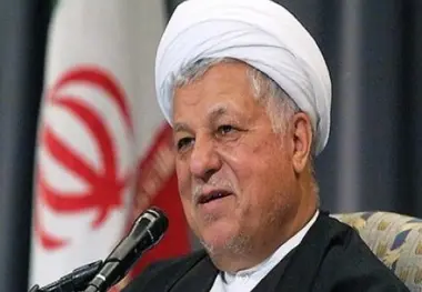 ◄ کلنگ‌زنی چهار پست اسکله با حضور هاشمی‌رفسنجانی