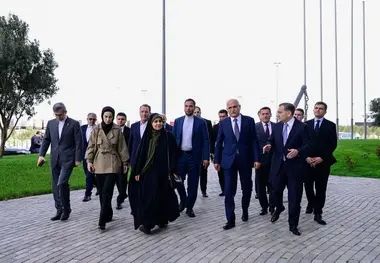 بازدید وزیر راه و شهرسازی ایران و معاون نخست وزیر جمهوری آذربایجان از بندر باکو 