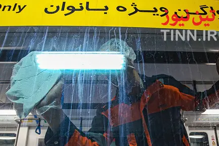 ضدعفونی کردن واگن‌های خط یک مترو اصفهان