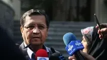پاسخ همتی به سوالی درباره امتناع بانک ها از پرداخت وام به زلزله‎‌زدگان: از خود بانک‌ها بپرسید