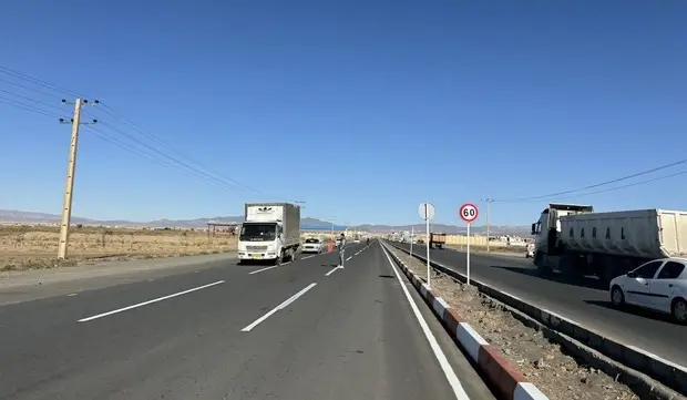 تکمیل ۱۵ کیلومتر از محور استراتژیک خوی - قطور - رازی تا پایان امسال