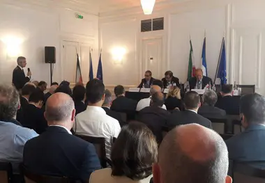 تشریح روند نوسازی حوزه حمل‌ونقل و توسعه روابط ایران با جهان