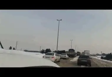 بارش برف تا جمعه در جاده های کشور/ زنجیر چرخ همراه داشته باشید