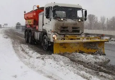 رانندگان از سفرهای غیر ضروری در جاده‌ های استان همدان پرهیز کنند