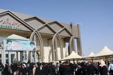 حداث راه آهن مهران و راه اندازی مرز هلاله شمالی دو راهکار کاهش بار ترافیکی زائران در مرز ایلام